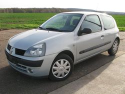 Gebraucht 2004 Renault Clio II Kleinwagen | 1.499 €
