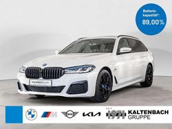 Weiß Gebraucht 2022 BMW 530e M Sport Kombi | 38.890 € (Fairer Preis)
