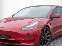 Rot Gebraucht 2019 Tesla Model 3 Performance Limousine | 36.500 €