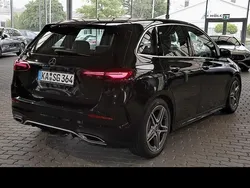 Neu 2025 Mercedes B200 Van / Kleinbus | 47.599 €