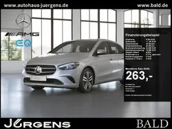 Silber iridiumsilber metallic Gebraucht 2022 Mercedes B200 Progressive Van / Kleinbus | 26.290 € (Guter Preis)