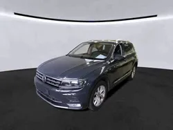 Uranograu Gebraucht 2016 VW Tiguan Highline SUV | 16.590 €