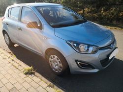 Blau Gebraucht 2013 Hyundai i20 Kleinwagen | 4.900 € (Fairer Preis)