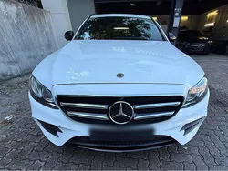 Weiß Gebraucht 2019 Mercedes E300 AMG Kombi | 20.000 € (Guter Preis)