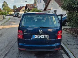 Blau Gebraucht 2009 VW Touran Van / Kleinbus | 2.999 € (Guter Preis)