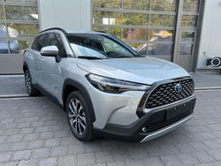 Shimmering silver 1l0 Gebraucht 2024 Toyota Corolla Cross Comfort SUV | 29.990 € (Guter Preis)