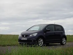 Blau Gebraucht 2016 Seat Mii Chic Kleinwagen | 7.150 € (Fairer Preis)