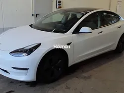 Weiß Gebraucht 2022 Tesla Model 3 Long Range Limousine | 28.310 € (Guter Preis)