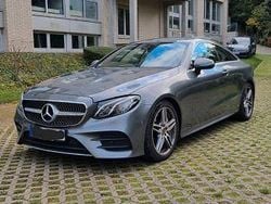 Grau Gebraucht 2018 Mercedes E300 AMG line Coupé | 27.000 € (Superpreis)