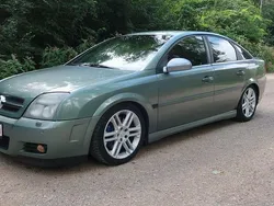 Grün Gebraucht 2003 Opel Vectra GTS Limousine | 1.390 € (Etwas zu teuer)