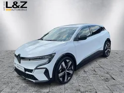 Weiß Gebraucht 2023 Renault Mégane Techno Limousine | 27.980 € (Fairer Preis)