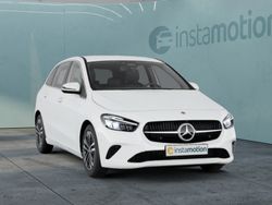 Weiß Gebraucht 2023 Mercedes B180 Advanced Plus Van / Kleinbus | 31.650 € (Fairer Preis)