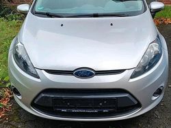 Silber Gebraucht 2009 Ford Fiesta Kleinwagen | 2.749 € (Fairer Preis)