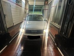 Silber Gebraucht 2004 Audi A4 Sport Kombi | 2.250 € (Guter Preis)