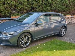 Grau Gebraucht 2023 VW Golf VIII Limousine | 21.500 € (Superpreis)