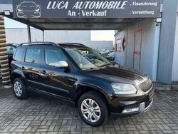 Schwarz Gebraucht 2015 Skoda Yeti Active SUV | 7.989 € (Fairer Preis)