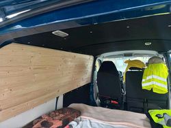 Blau Gebraucht 2016 VW Transporter Van | 13.700 € (Fairer Preis)