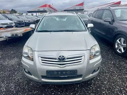 Silber Gebraucht 2006 Toyota Avensis Kombi | 1.750 € (Fairer Preis)