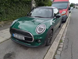 Grün Gebraucht 2021 Mini Cooper Coupé Coupé | 17.800 €