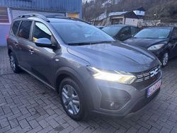 Gebraucht 2023 Dacia Jogger Expression Van / Kleinbus | 16.990 € (Fairer Preis)