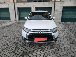 Weiß Gebraucht 2018 Mitsubishi Outlander Edition SUV | 14.500 € (Fairer Preis)