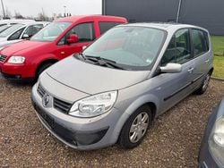 Gebraucht 2004 Renault Scénic II Authentique Van / Kleinbus | 999 € (Fairer Preis)