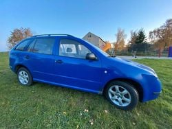 Blau Gebraucht 2002 Skoda Fabia Classic Kombi | 680 € (Guter Preis)