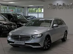 Hightechsilber Gebraucht 2021 Mercedes E220 Kombi | 30.980 € (Fairer Preis)