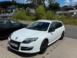 Weiß Gebraucht 2012 Renault Laguna III Kombi | 2.500 € (Guter Preis)