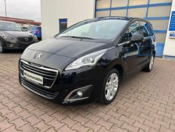 Schwarz Gebraucht 2016 Peugeot 5008 Allure Van / Kleinbus | 7.900 € (Fairer Preis)