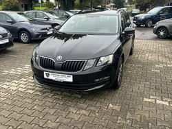 Schwarz Gebraucht 2020 Skoda Octavia Soleil Kombi | 20.600 € (Guter Preis)