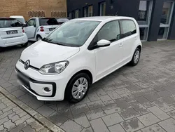 Weiß Gebraucht 2018 VW up! Kleinwagen | 6.390 € (Etwas zu teuer)