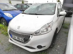 Lack weiss banquise/deckende Gebraucht 2015 Peugeot 208 Active Kleinwagen | 4.499 € (Superpreis)