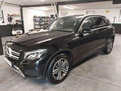 Obsidianschwarz metalliclack Gebraucht 2017 Mercedes GLC220 SUV | 25.699 € (Superpreis)