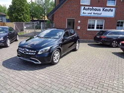Kosmosschwarz metalliclack Gebraucht 2019 Mercedes GLA200 SUV | 22.900 € (Etwas zu teuer)