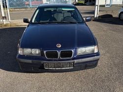 Blau Gebraucht 2000 BMW 316 Coupé | 999 € (Guter Preis)