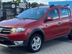 Rot Gebraucht 2014 Dacia Sandero Prestige Kleinwagen | 5.999 € (Fairer Preis)
