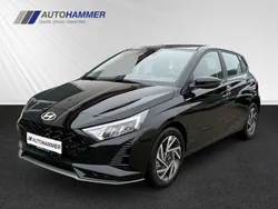Phantom black / min Gebraucht 2025 Hyundai i20 Trend Limousine | 21.740 € (Etwas zu teuer)