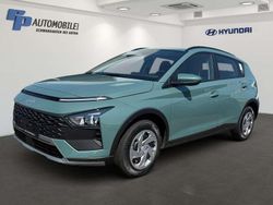 Mangrove green / mic Gebraucht 2024 Hyundai Bayon Select SUV | 21.990 € (Fairer Preis)