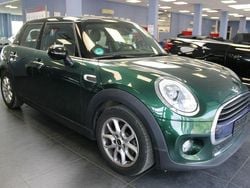 Grün Gebraucht 2016 Mini Cooper Kleinwagen | 11.980 € (Fairer Preis)