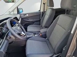 Graphite grey metallic Gebraucht 2024 Ford Grand Tourneo Connect Titanium Van / Kleinbus | 32.990 €