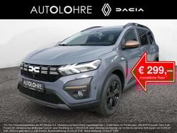 Schiefergrau Gebraucht 2024 Dacia Jogger Extreme Van / Kleinbus | 21.900 € (Fairer Preis)