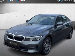 Grau Gebraucht 2022 BMW 330e Sport Line Limousine | 34.800 € (Guter Preis)