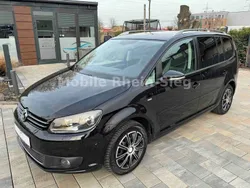 Schwarz Gebraucht 2014 VW Touran Life Van / Kleinbus | 8.180 € (Guter Preis)