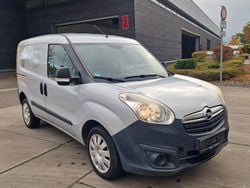 Silber Gebraucht 2016 Opel Combo Van / Kleinbus | 4.400 € (Teuer)