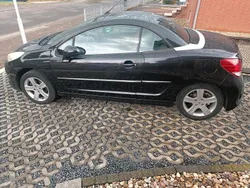 Schwarz Gebraucht 2009 Peugeot 207 CC Cabrio | 2.300 € (Fairer Preis)
