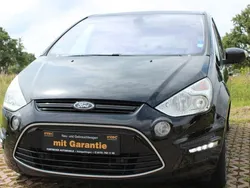 Schwarz Gebraucht 2014 Ford S-MAX Titanium Van / Kleinbus | 12.990 € (Fairer Preis)