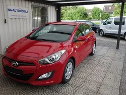 Rot Gebraucht 2013 Hyundai i30 Classic Limousine | 6.000 € (Guter Preis)