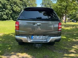 Grau Gebraucht 2019 Mitsubishi L200 Abholung | 24.950 €