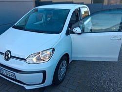 Weiß Gebraucht 2019 VW up! move up! Kleinwagen | 9.800 € (Fairer Preis)